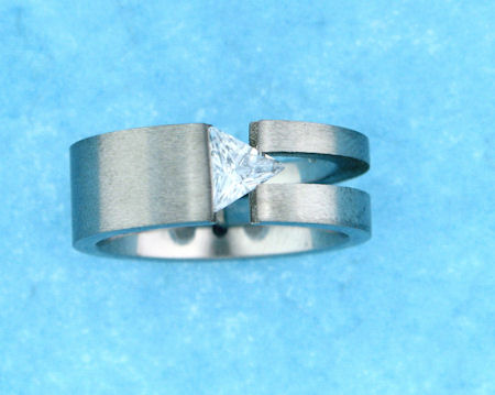 Model ZRJ2186 Ring